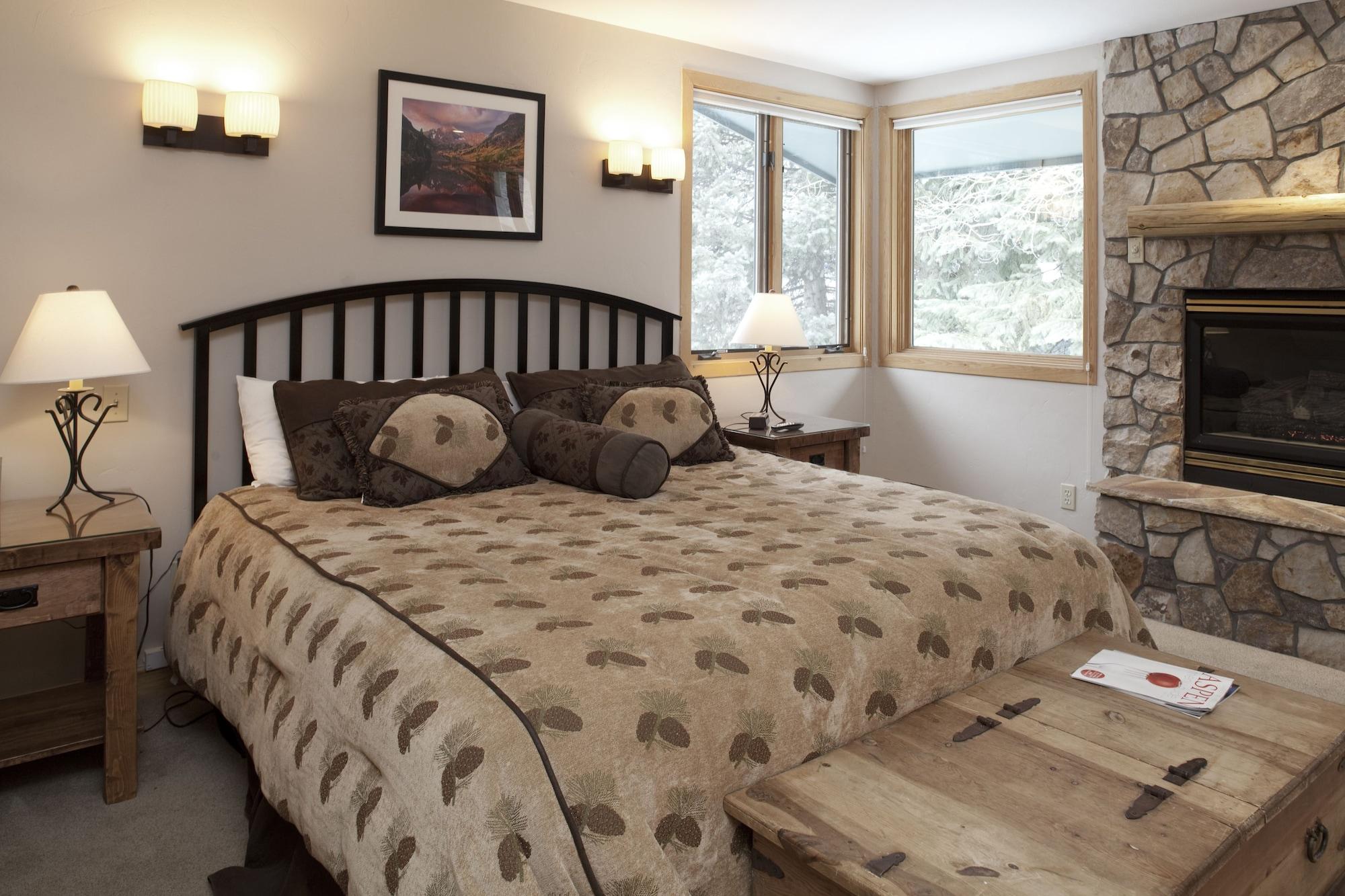 قرية سنوماس Tamarack Townhomes - Coraltree Residence Collection المظهر الخارجي الصورة