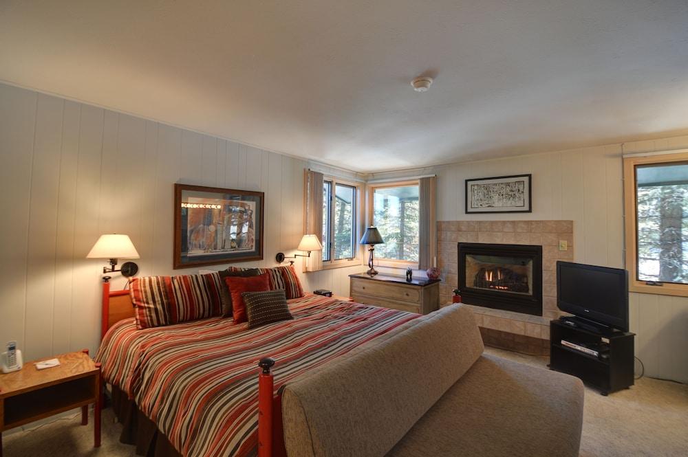 قرية سنوماس Tamarack Townhomes - Coraltree Residence Collection المظهر الخارجي الصورة
