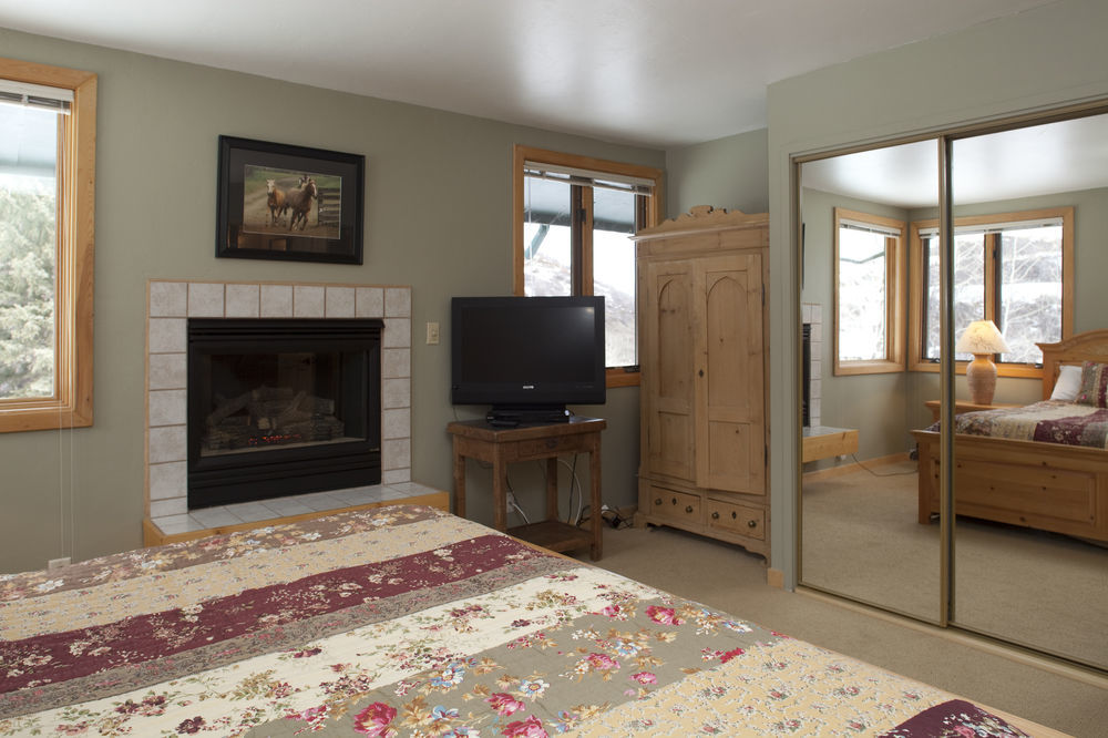 قرية سنوماس Tamarack Townhomes - Coraltree Residence Collection المظهر الخارجي الصورة